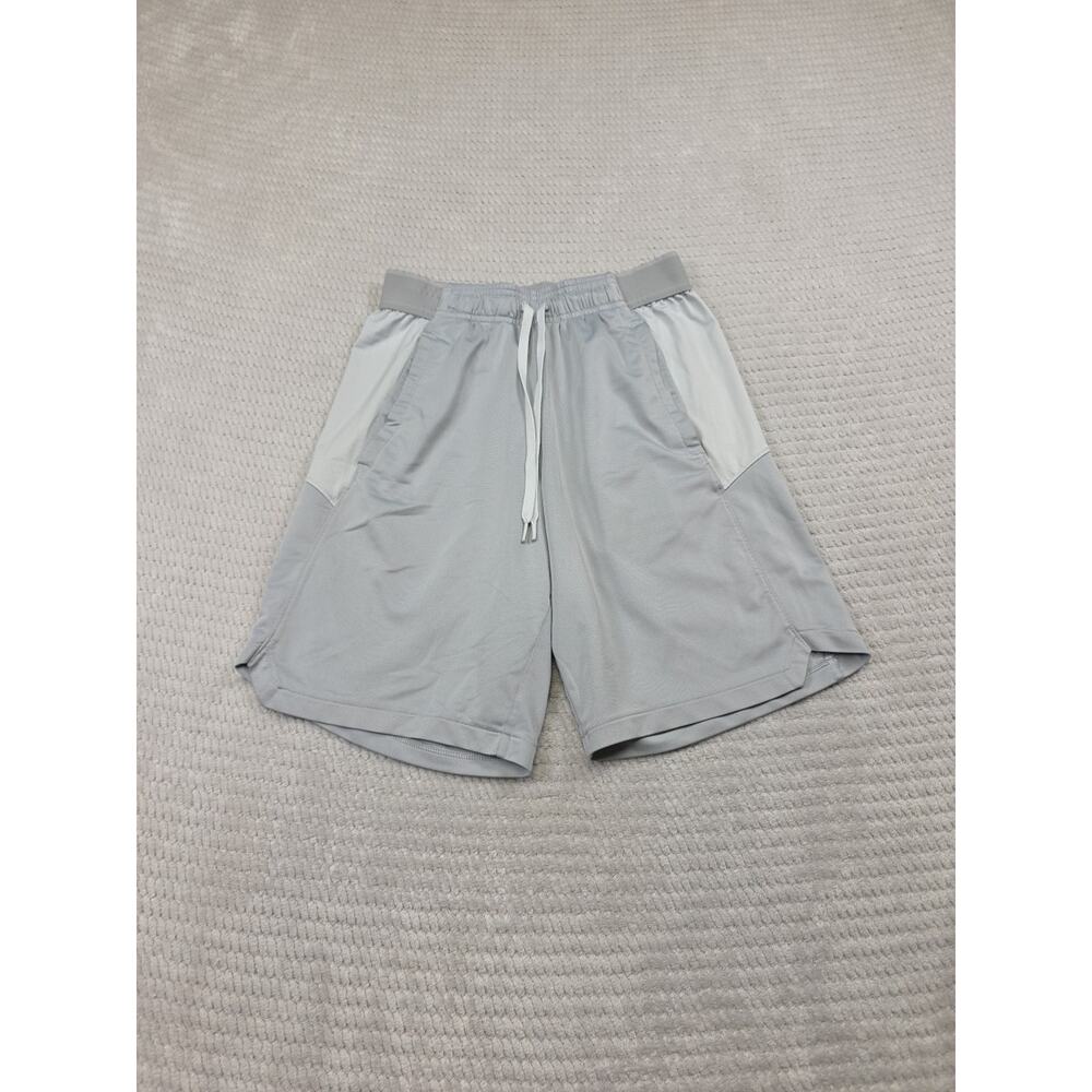 Under Armour Shorts Mens Small Gray Heatgear Fitted Active Shorts